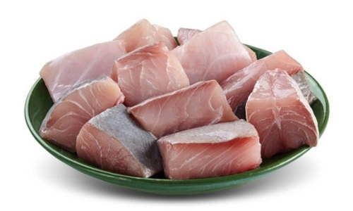Kerala fish Bluefin travelly curry cut